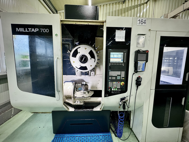 5. osá frézka Gildmeister Milltap 700 s automatizační buňkou